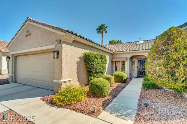Property Slideshow image 3 of 37 | 1668 sebring hills dr, Henderson, NV, 89052