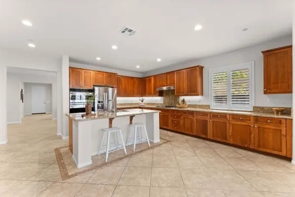Property Slideshow image 2 of 44 | 10570 aspen gln, Escondido, CA, 92026