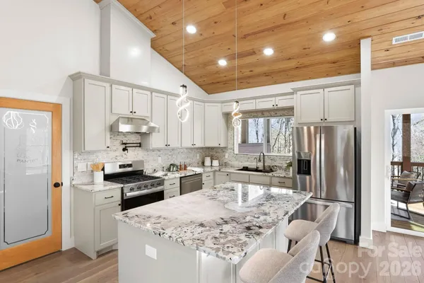 Property Slideshow image 3 of 37 | 162 preserve ct, Hendersonville, NC, 28791