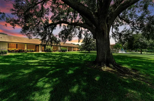 Property Slideshow image 2 of 67 | 1500 heather ridge blvd 106, Dunedin, FL, 34698