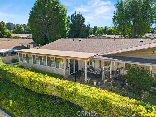 Property Slideshow image 2 of 26 | 26835 avenue of the oaks b, Newhall, CA, 91321