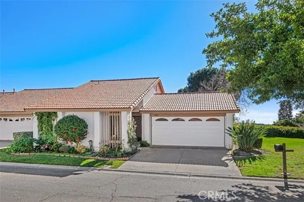 Property Slideshow image 3 of 68 | 23986 calle alonso, Mission Viejo, CA, 92692