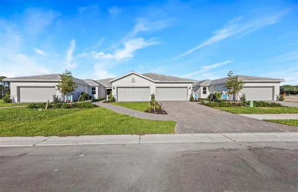 Property Slideshow image 2 of 30 | 29076 coral harbour dr, Englewood, FL, 34223