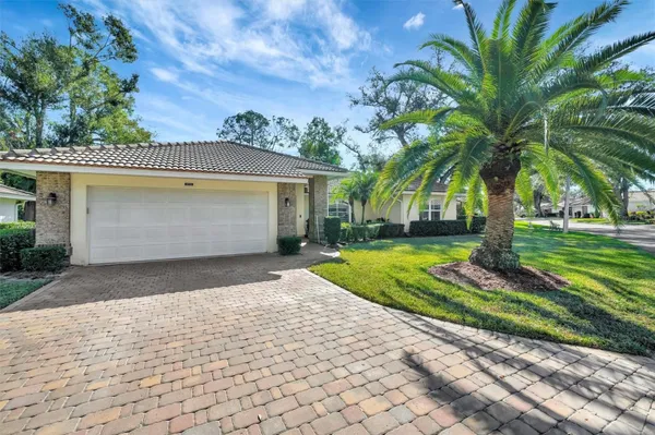Property Slideshow image 2 of 83 | 5721 garden lakes majestic, Bradenton, FL, 34203