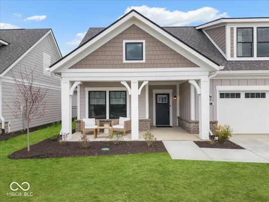 Property Slideshow image 2 of 44 | 7056 yosemite dr, Zionsville, IN, 46077