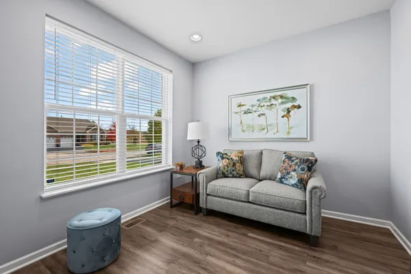 Property Slideshow image 2 of 23 | 460 mahogany dr, Algonquin, IL, 60102