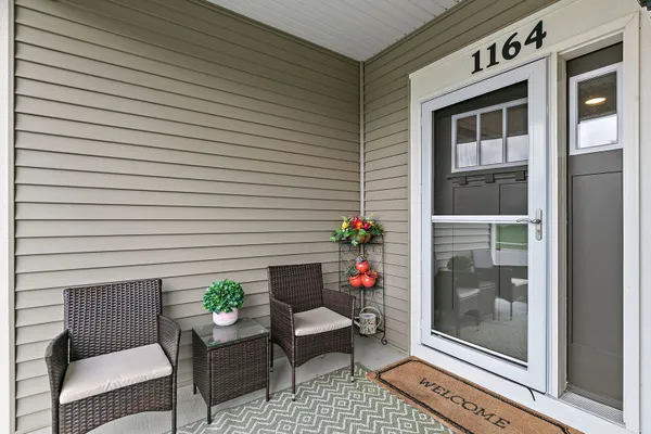 Property Slideshow image 3 of 29 | 1164 ardmoor dr, Crystal Lake, IL, 60012