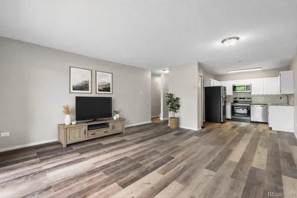 Property Slideshow image 2 of 13 | 795 s alton way 11c, Denver, CO, 80247