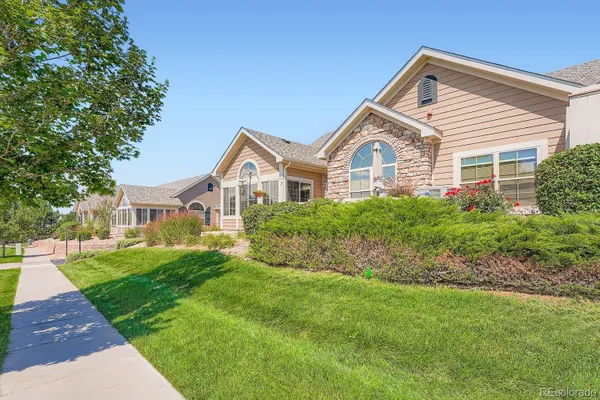 Property Slideshow image 3 of 28 | 19393 e asbury dr a, Aurora, CO, 80013