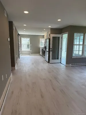 Property Slideshow image 2 of 18 | 379 larchmont ct, Brookhaven, NY, 11961