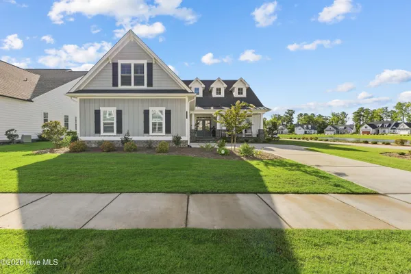 Property Slideshow image 2 of 130 | 5089 saltgrass cv, Leland, NC, 28451