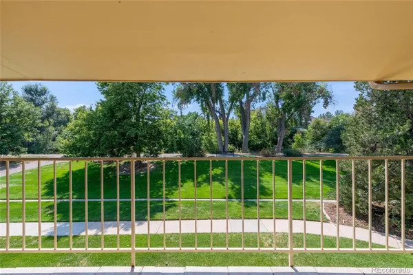 Property Slideshow image 2 of 19 | 765 s alton way 6b, Denver, CO, 80247