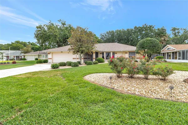 Property Slideshow image 2 of 53 | 21830 king edward ct, Leesburg, FL, 34748