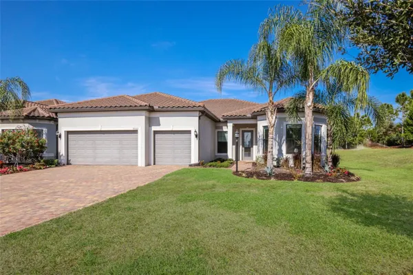 Property Slideshow image 3 of 99 | 18025 northwood pl, Bradenton, FL, 34202