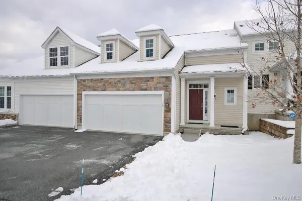 Property Slideshow image 2 of 46 | 18 wheeler ct, Carmel, NY, 10512