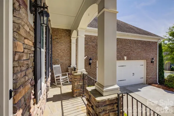 Property Slideshow image 3 of 48 | 14924 high bluff ct, Charlotte, NC, 28278