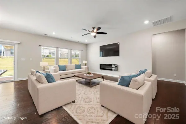 Property Slideshow image 3 of 31 | 9211 grisons ct, Charlotte, NC, 28278