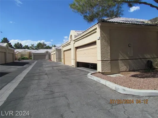 Property Slideshow image 2 of 9 | 428 wonderstone dr, Las Vegas, NV, 89107