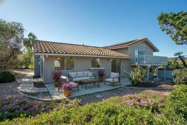 Property Slideshow image 2 of 48 | 11000 meadow glen way, Escondido, CA, 92026