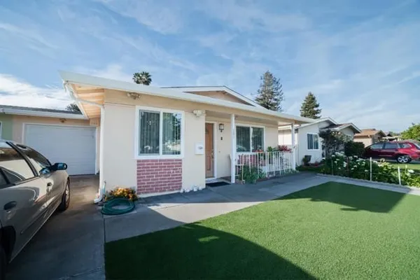 Property Slideshow image 2 of 15 | 608 bronte ave, Watsonville, CA, 95076