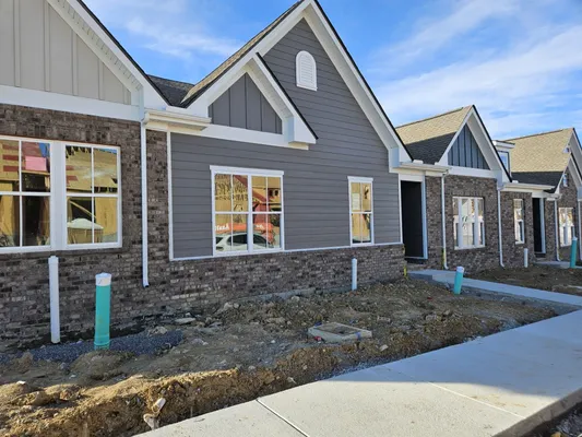 Property Slideshow image 3 of 33 | 403 w stonehaus xing, Antioch, TN, 37013