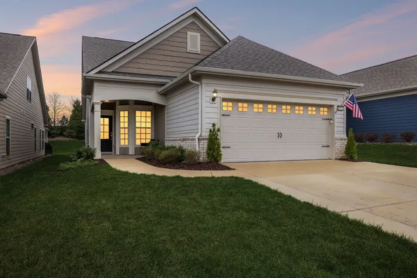 Property Slideshow image 2 of 96 | 1727 humphreys gln, Spring Hill, TN, 37174