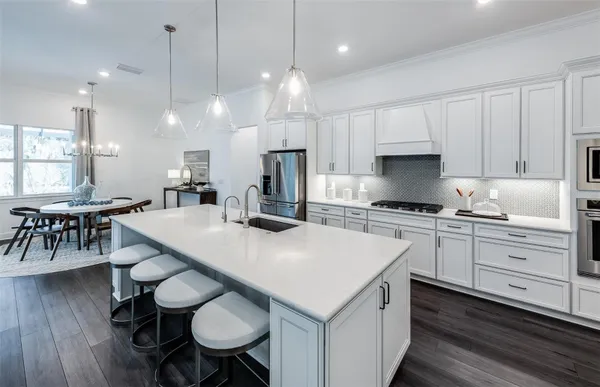 Property Slideshow image 3 of 27 | 26628 bering dr, Englewood, FL, 34223