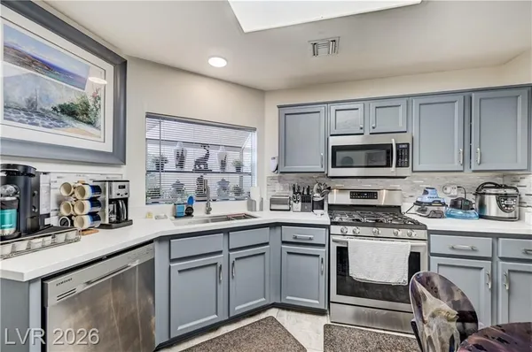 Property Slideshow image 3 of 30 | 8605 prairie hill dr, Las Vegas, NV, 89134