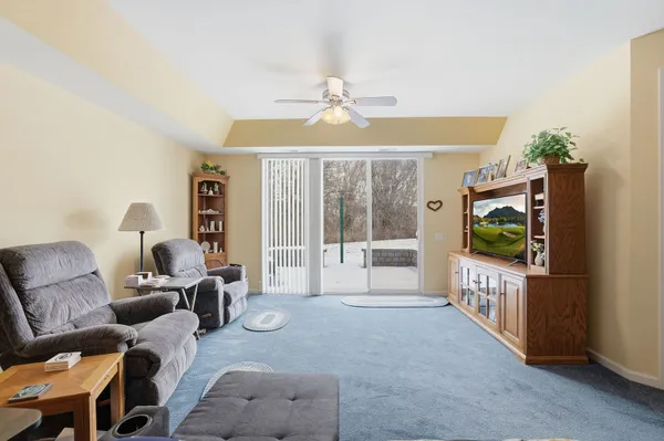 Property Slideshow image 3 of 31 | 13032 briargate dr, Huntley, IL, 60142