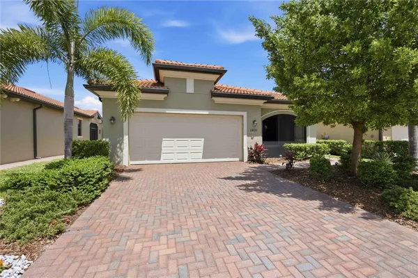 Property Slideshow image 2 of 98 | 24100 spartina dr, Venice, FL, 34293
