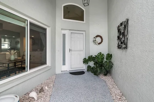 Property Slideshow image 3 of 53 | 1613 e del webb blvd, Sun City Center, FL, 33573