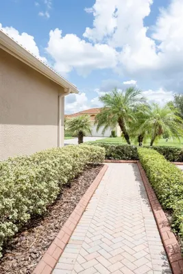 Property Slideshow image 2 of 37 | 16248 amethyst key dr drive, Wimauma, FL, 33598