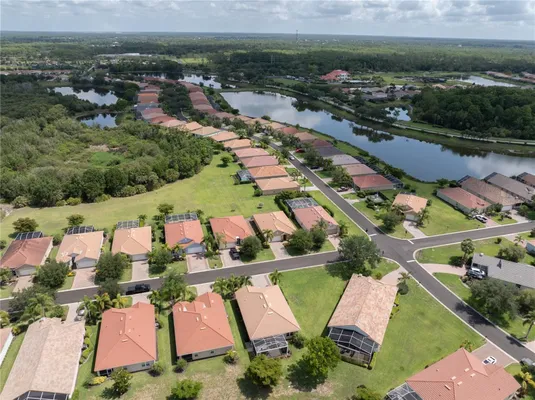 Property Slideshow image 3 of 48 | 15268 yellow wood dr, Alva, FL, 33920