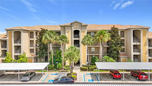 Property Slideshow image 2 of 78 | 7911 grand estuary trl 402, Bradenton, FL, 34212