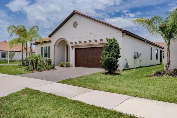Property Slideshow image 3 of 26 | 17439 holly well ave, Wimauma, FL, 33598