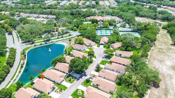 Property Slideshow image 3 of 31 | 11121 cherrywood ct, Spring Hill, FL, 34609