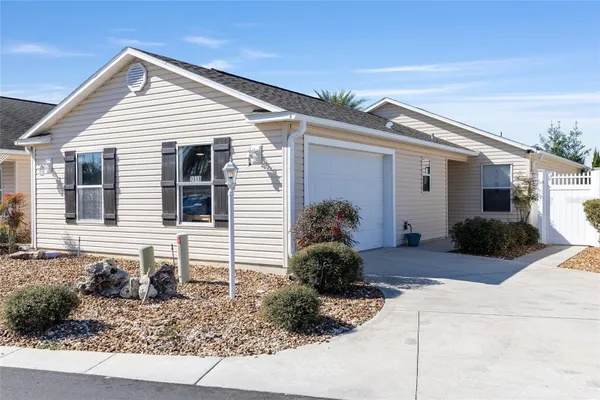 Property Slideshow image 2 of 40 | 2318 nehaul ter, The Villages, FL, 32162