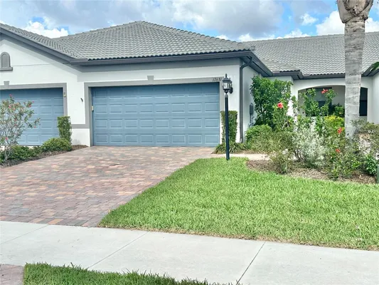 Property Slideshow image 3 of 51 | 17631 camden dr, Bradenton, FL, 34202