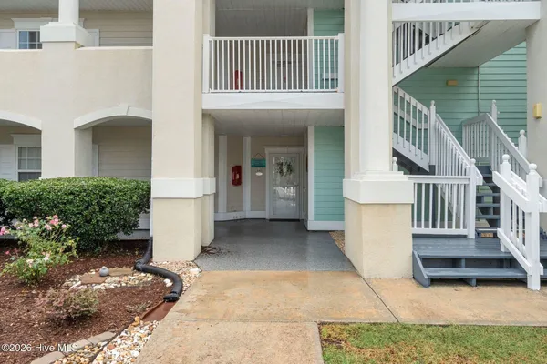 Property Slideshow image 3 of 49 | 330 s middleton dr 1003, Calabash, NC, 28467