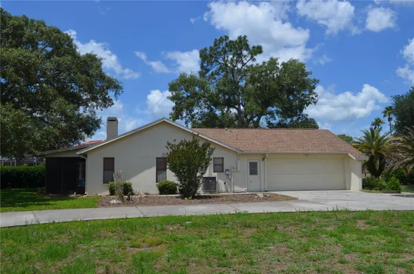Property Slideshow image 2 of 25 | 9429 cobbler ct, Weeki Wachee, FL, 34613