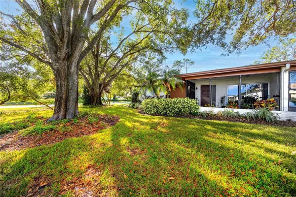 Property Slideshow image 2 of 31 | 2390 shelly dr d, Palm Harbor, FL, 34684