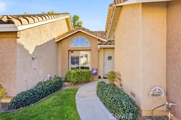 Property Slideshow image 3 of 37 | 715 la costa dr, Banning, CA, 92220