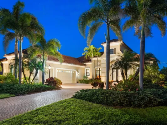 Property Slideshow image 2 of 78 | 10990 pentas royale ct, Englewood, FL, 34223