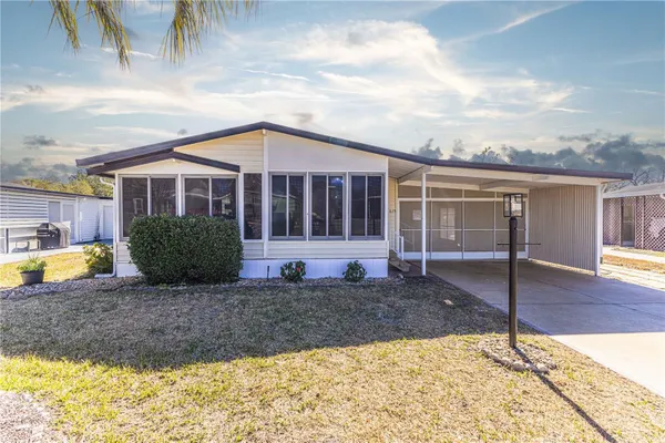 Property Slideshow image 2 of 31 | 615 tracy dr, Lady Lake, FL, 32159