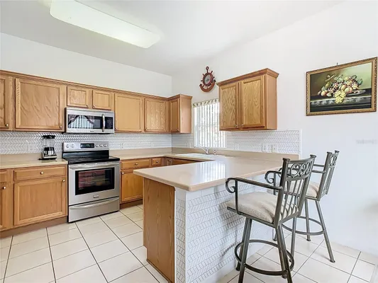 Property Slideshow image 3 of 52 | 572 sienna dr, Poinciana, FL, 34759