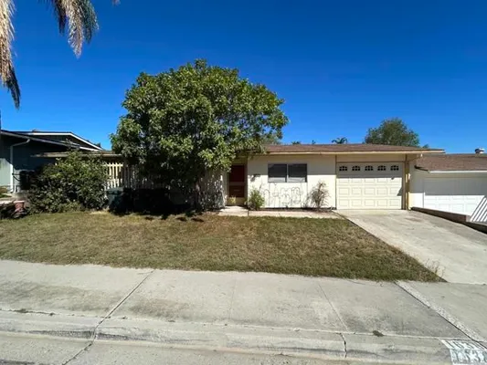 Property Slideshow image 2 of 19 | 1638 la tierra ln, San Marcos, CA, 92078