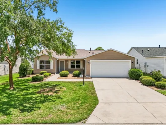 Property Slideshow image 2 of 53 | 2746 edwards ln, The Villages, FL, 32162