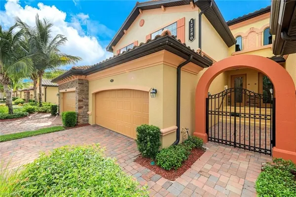 Property Slideshow image 3 of 39 | 17280 cherrywood ct 6002, Bonita Springs, FL, 34135