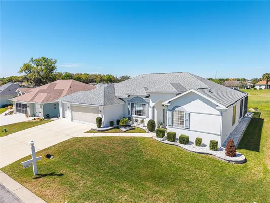 Property Slideshow image 3 of 91 | 5711 nw 25th loop, Ocala, FL, 34482