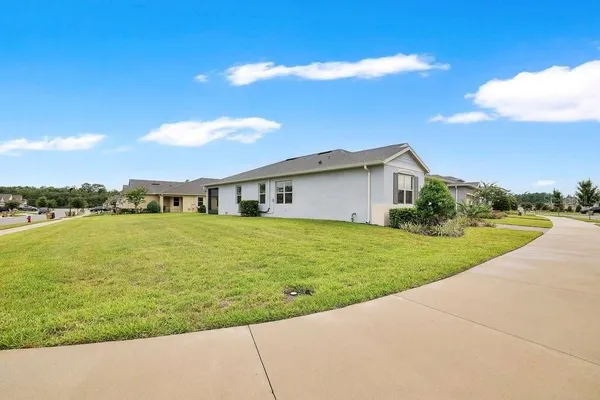 Property Slideshow image 2 of 47 | 17718 blazing star cir, Clermont, FL, 34714